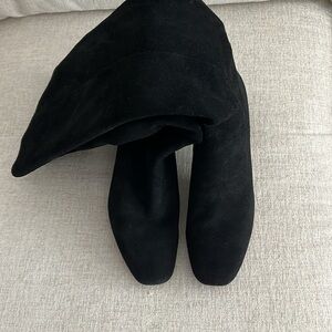 NWT black suede boots